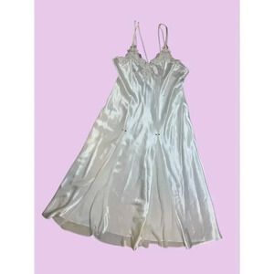 California Dynasty Rosettes Ivory Creamy White Long Bridal Negligée Vintage NWT
